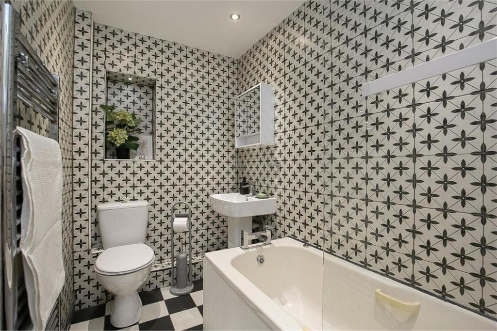 Dreghorn House 4 Bedrooms 3 Toilets 3 Reception Free Parking 233 Mbp Wifi Edinburgh Ngoại thất bức ảnh